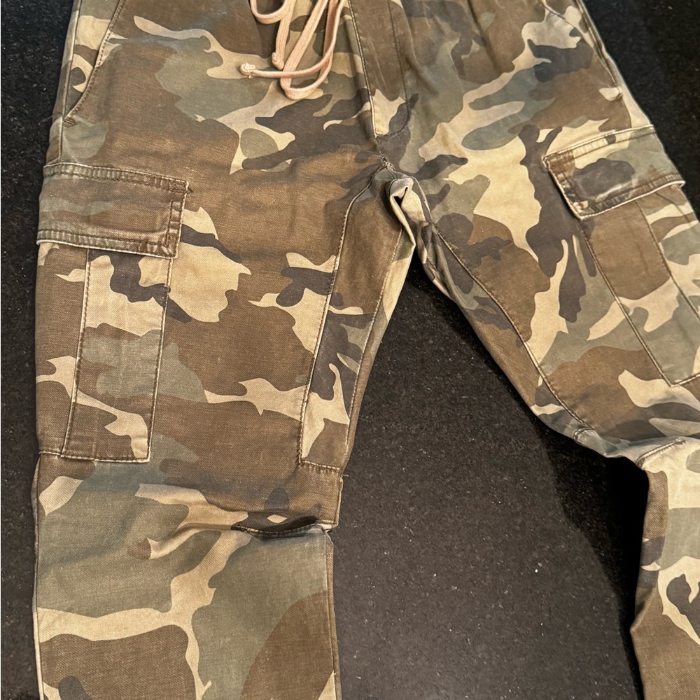 PacSun Green and Brown Cargo Pants zip ankles